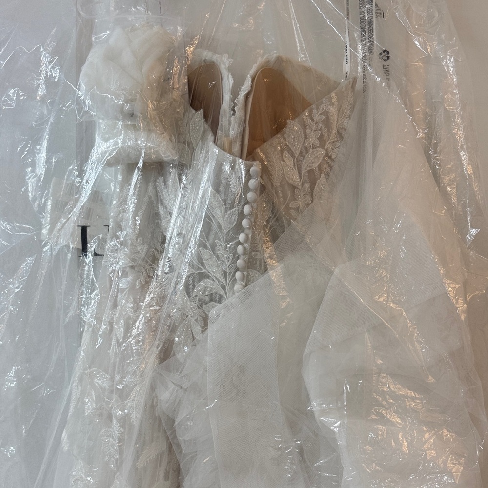BNWT Ivory/Blush Ethereal Off-Shoulder Wedding Dress w Beaded Semi-Sheer Bodice - Picture 11 of 12